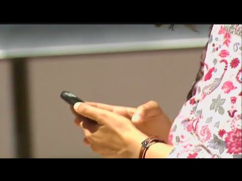 Hold your cell phone away from your body: Research links cell phones to tumors