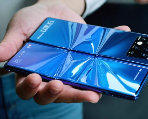 Unveiling the Future: Huawei’s Game-Changing Triple-Fold Smartphone