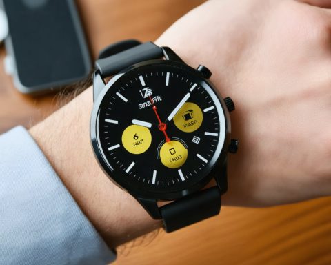 The Smartwatch Revolution in Black: Amazfit Active 2 Dazzles with Style and Substance