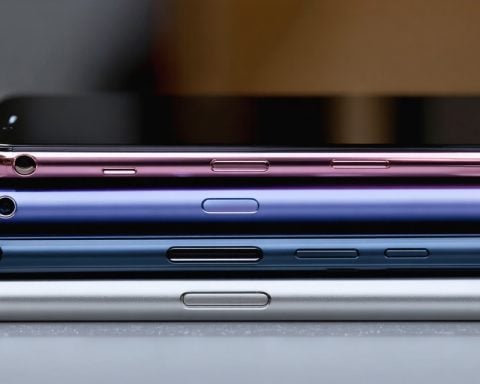 The Surprising Battle for the Thinnest Smartphone: Tech Giants Embrace a New Era of Sleek Design